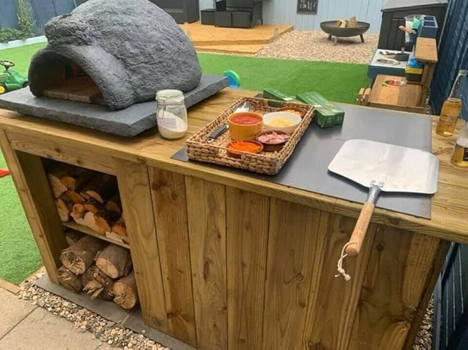 Exterior Flame-Cooked Meal Preparation Unit